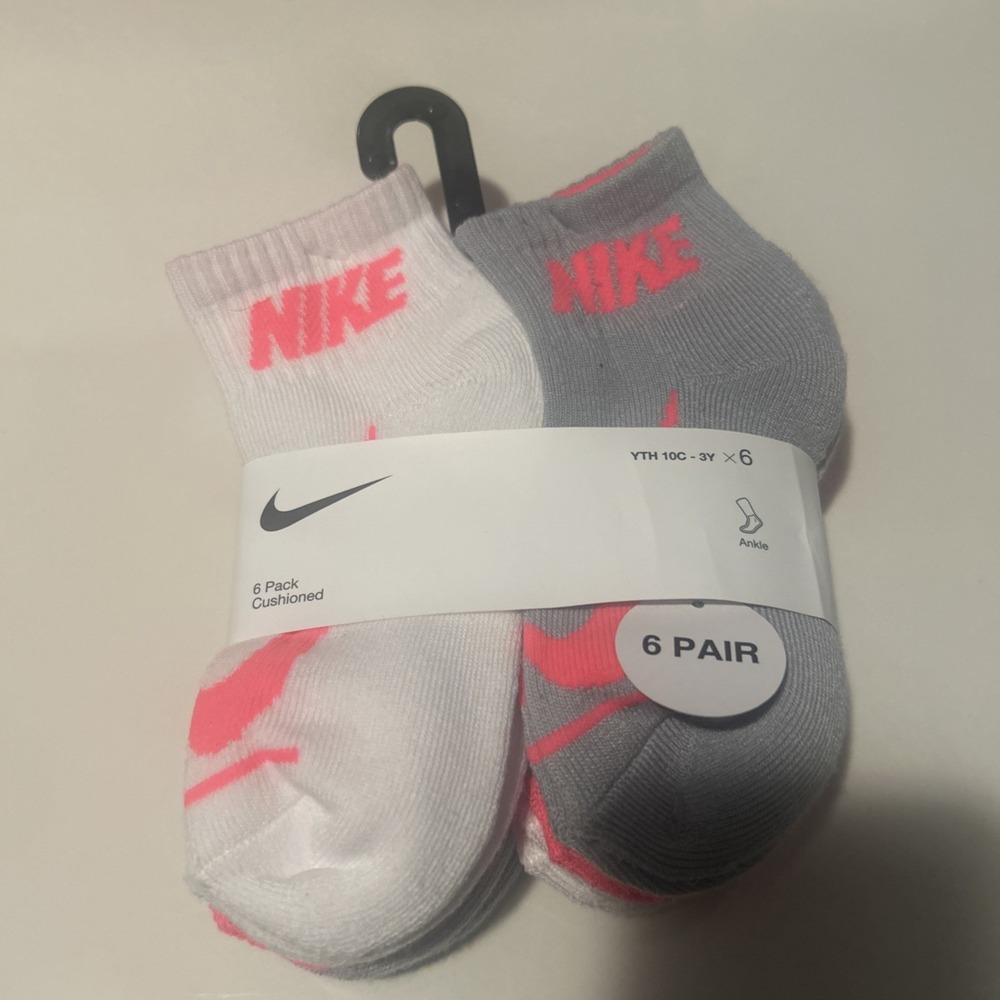 Nike Socks Youth Size 10C-3Y Ankle 6 Pair Pack CushionWhite Gray Pink Logo 5-7